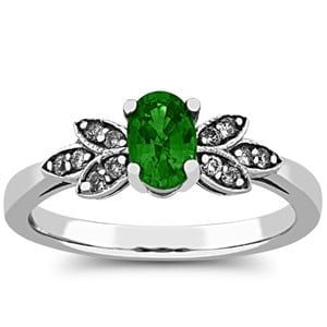 Diamond - Emerald Ladies' Ring in Gold