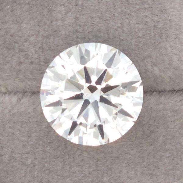 Lowest Price Eco Diamond – 4.03 ct Round F-VS1 IGI LG626436595 - Ideal cut, Excellent symmetry, Excellent polish.