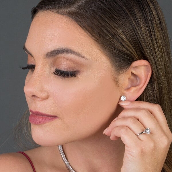 high grade diamond stud earrings
