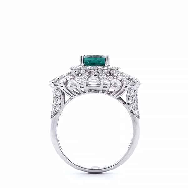 green tourmaline 4 carat ring in 18k gold