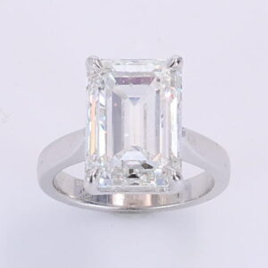 10ct Certified Lab-Grown Emerald Solitaire Ring in 14k Gold