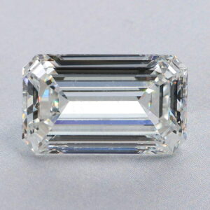 10 Carat H VS1 Emerald IGI Lab Diamond.