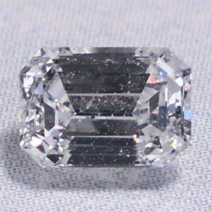 Natural 0.89 Carat E I1 Emerald Diamond