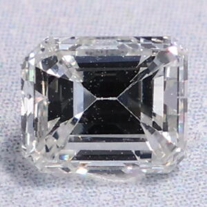 Natural 0.47 Carat   Emerald Diamond