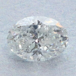 0.7 Carat Oval GIA Natural Diamond G-SI1 Excellent symmetry, Excellent polish.