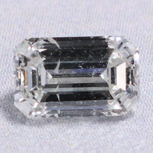 0.46 carat Emerald Natural Diamond