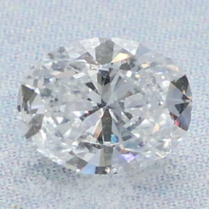 0.28 carat Oval E VS2 Natural Diamond
